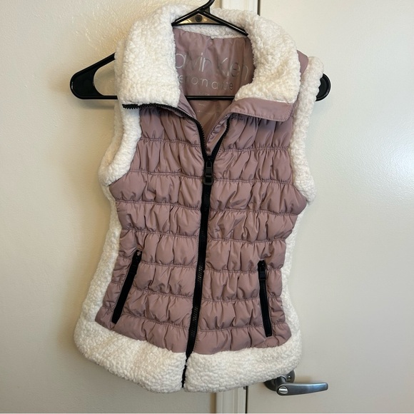 Calvin Klein Performance Pink Sherpa Faux Shearling Trim Quilted Vest Size Small - Picture 2 of 10